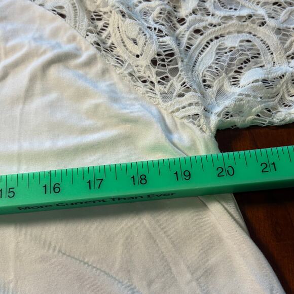 Zenana Premium White Top Size 1X - Picture 3 of 5